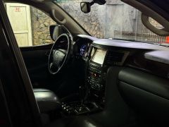 Photo of the vehicle Lexus LX