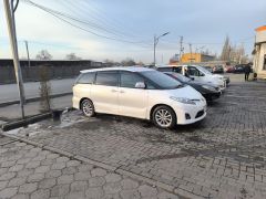 Photo of the vehicle Toyota Estima