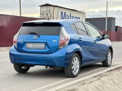 Фото авто Toyota Prius c