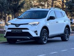 Сүрөт унаа Toyota RAV4