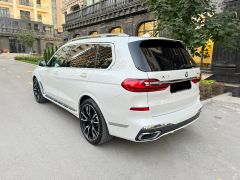 Фото авто BMW X7