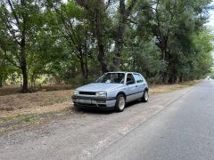 Сүрөт унаа Volkswagen Golf GTI