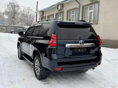 Сүрөт унаа Toyota Land Cruiser Prado