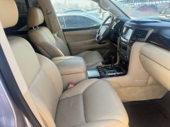 Сүрөт унаа Lexus LX