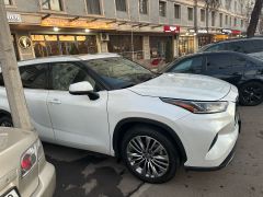 Сүрөт унаа Toyota Highlander