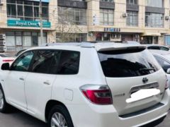 Сүрөт унаа Toyota Highlander