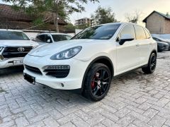 Сүрөт унаа Porsche Cayenne