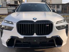 Photo of the vehicle BMW X7