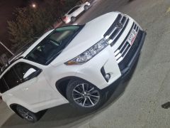 Photo of the vehicle Toyota Highlander