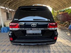 Сүрөт унаа Toyota Land Cruiser