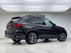 Photo of the vehicle BMW X5