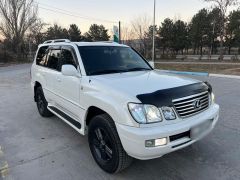 Photo of the vehicle Lexus LX