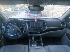 Сүрөт унаа Toyota Highlander