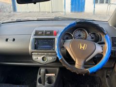 Photo of the vehicle Honda Fit