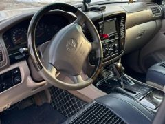 Сүрөт унаа Toyota Land Cruiser