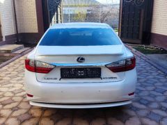 Photo of the vehicle Lexus ES