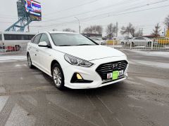 Photo of the vehicle Hyundai Sonata