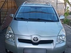 Сүрөт унаа Toyota Corolla Verso