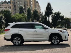 Сүрөт унаа Toyota Highlander