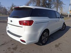 Фото авто Kia Carnival