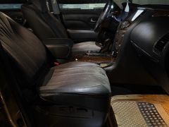 Photo of the vehicle Infiniti QX80