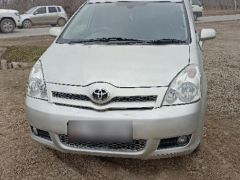 Сүрөт унаа Toyota Corolla Verso