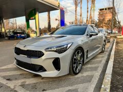 Фото авто Kia Stinger