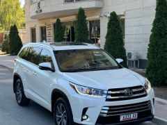 Сүрөт унаа Toyota Highlander