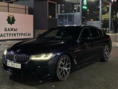 Photo of the vehicle BMW 5 Series