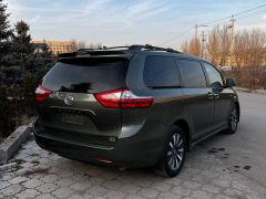 Фото авто Toyota Sienna