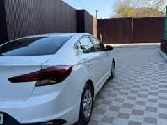 Сүрөт унаа Hyundai Elantra