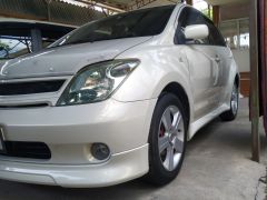 Сүрөт унаа Toyota Ist