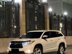 Сүрөт унаа Toyota Highlander