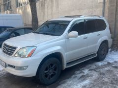 Photo of the vehicle Lexus GX