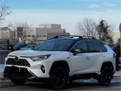 Сүрөт унаа Toyota RAV4