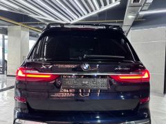 Фото авто BMW X7