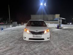 Сүрөт унаа Toyota Sienna