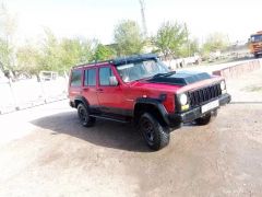 Сүрөт унаа Jeep Cherokee