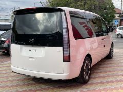 Сүрөт унаа Hyundai Staria