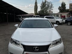 Photo of the vehicle Lexus ES