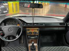 Сүрөт унаа Mercedes-Benz W124