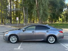 Photo of the vehicle Lexus ES