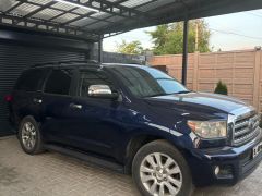 Фото авто Toyota Sequoia