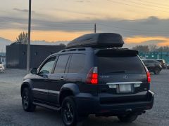 Photo of the vehicle Lexus GX