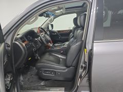 Photo of the vehicle Lexus LX