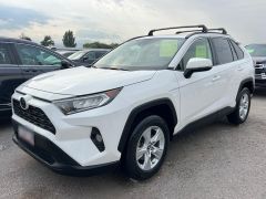 Сүрөт унаа Toyota RAV4