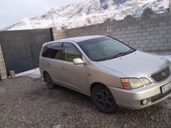 Фото авто Toyota Gaia