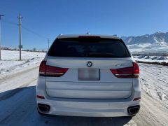 Photo of the vehicle BMW X5