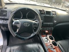 Сүрөт унаа Toyota Highlander