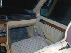 Photo of the vehicle Mercedes-Benz W124